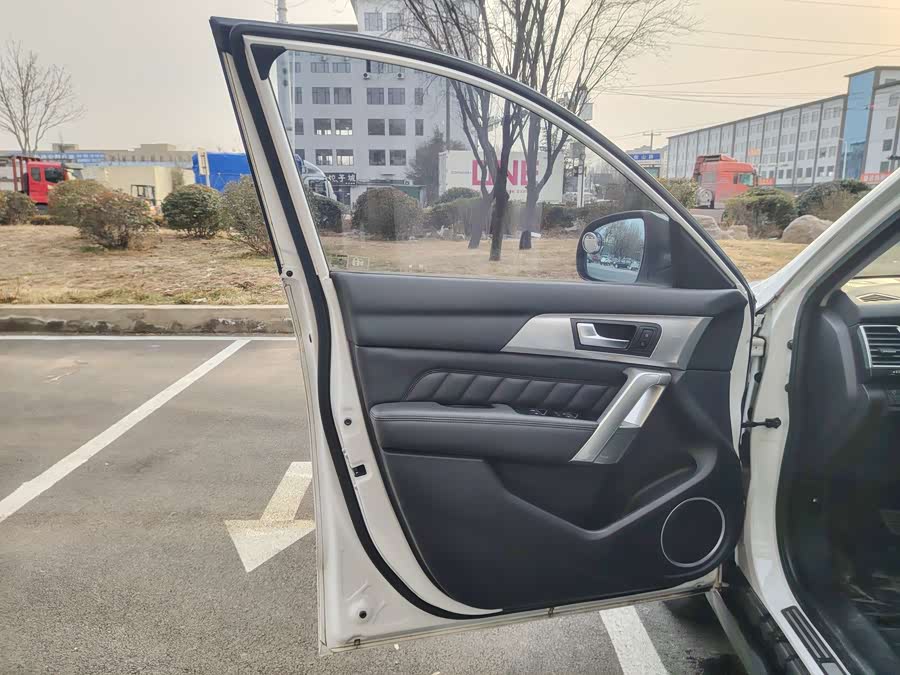 Haval H2 2014 #11 Haval H2 2014 car image #11