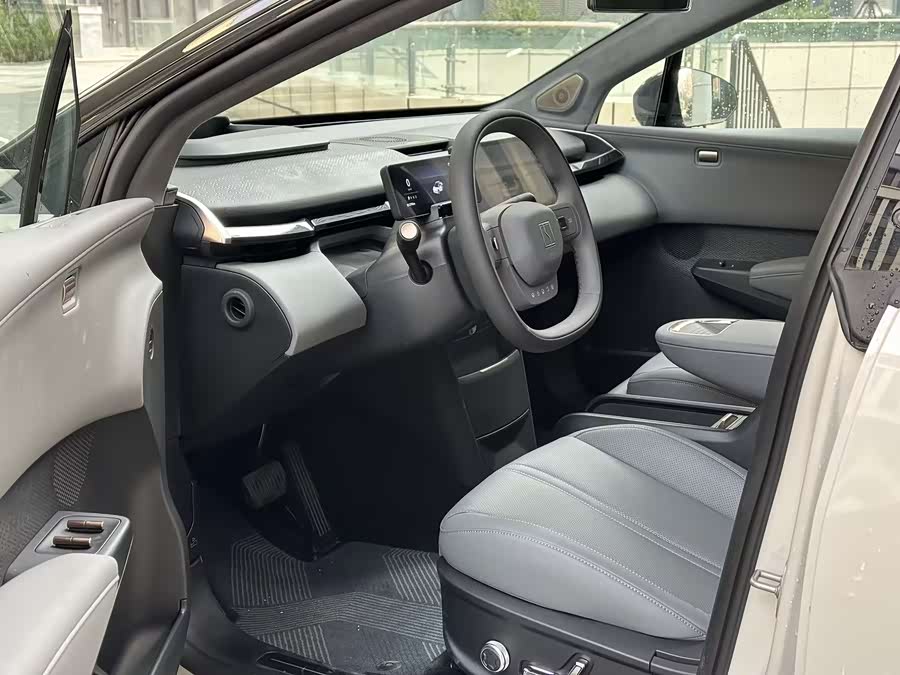 极氪 极氪X 2024 汽车图片 #11