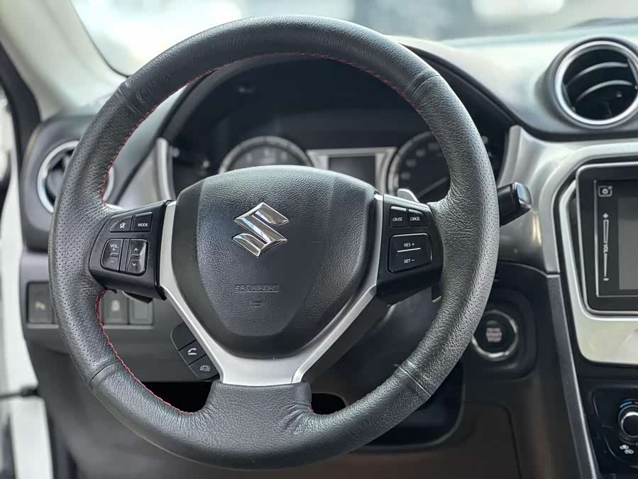 Suzuki Vitara 2016 image de voiture #11