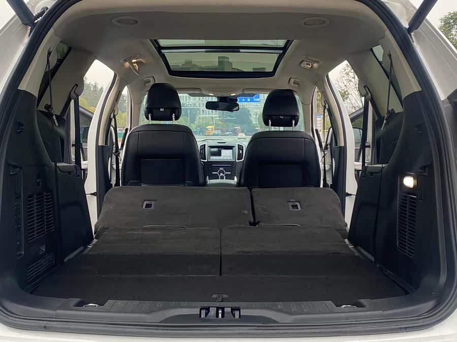 Ford Edge 2019 car image #11