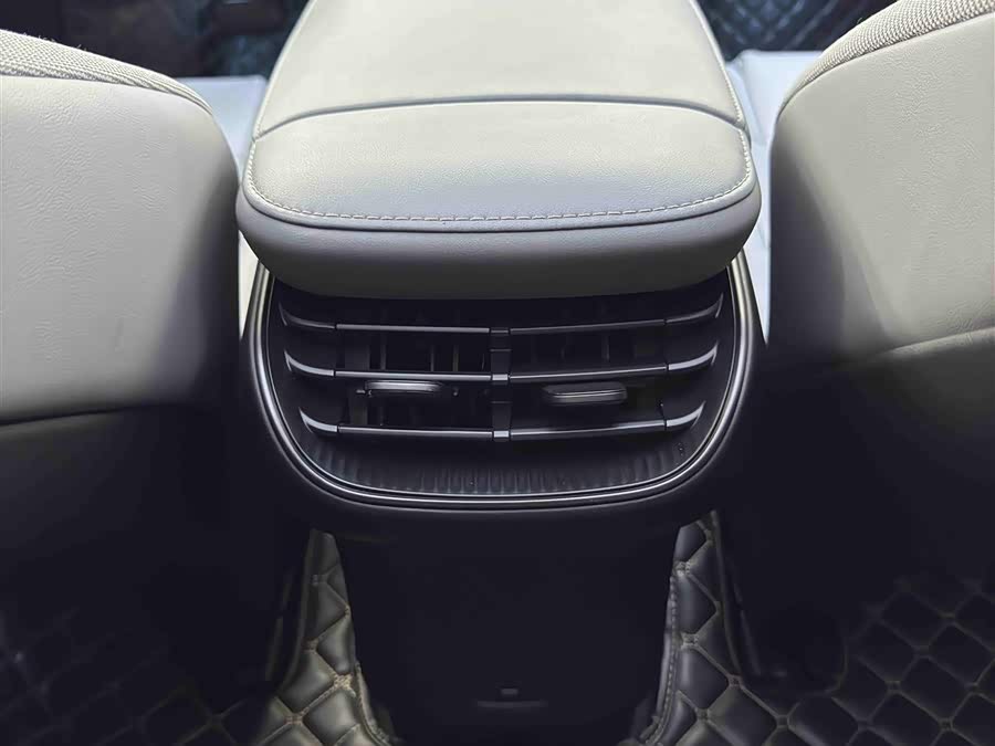 蔚来 蔚来ET5 2022 汽车图片 #11