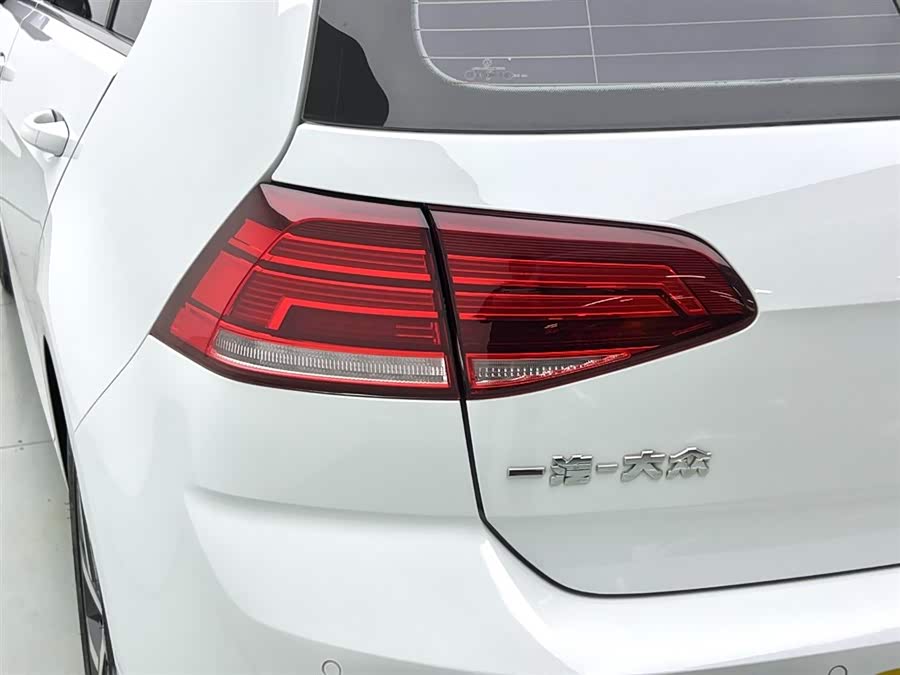 Volkswagen Golf 2020 imagem de carro #11