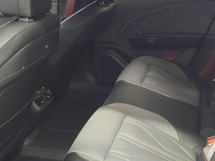 Zeekr 007 2025 imagen de coche #11