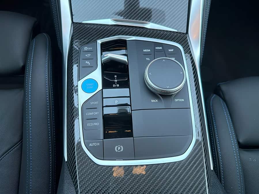 BMW i4 car image #11