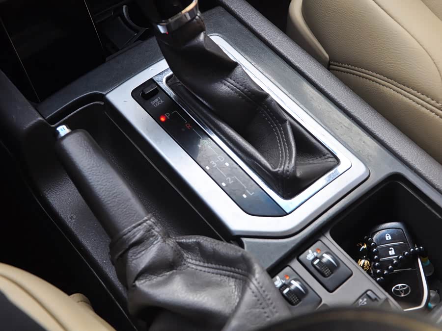 Toyota Prado (Imported) 2014 #11 Toyota Prado (Imported) 2014 car image #11