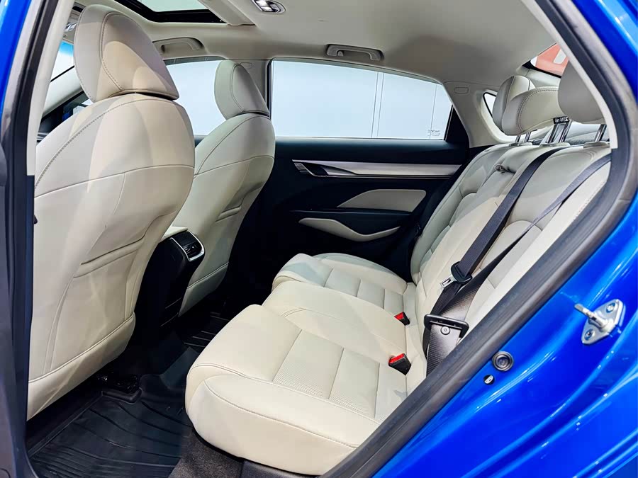 GEELY Binray 2018 car image #11