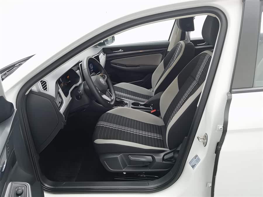Volkswagen Bora 2024 car image #11