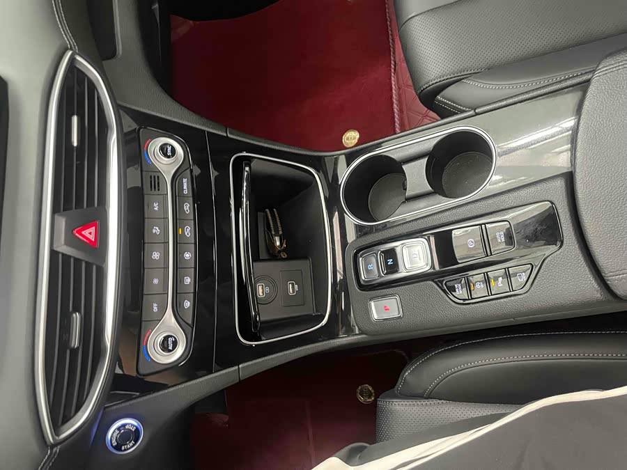Hyundai ix25 2018 car image #11