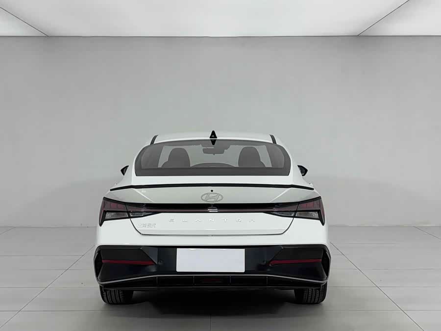 Hyundai Elantra 2023 car image #11