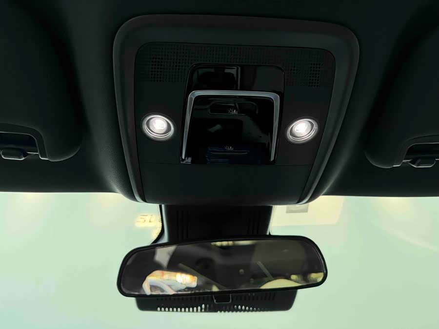 BYD Dolphin 2022 #11 BYD Dolphin 2022 car image #11