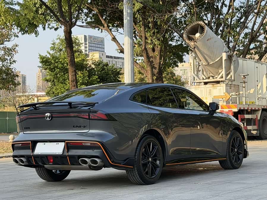 Changan UNI-V 2023 car image #11