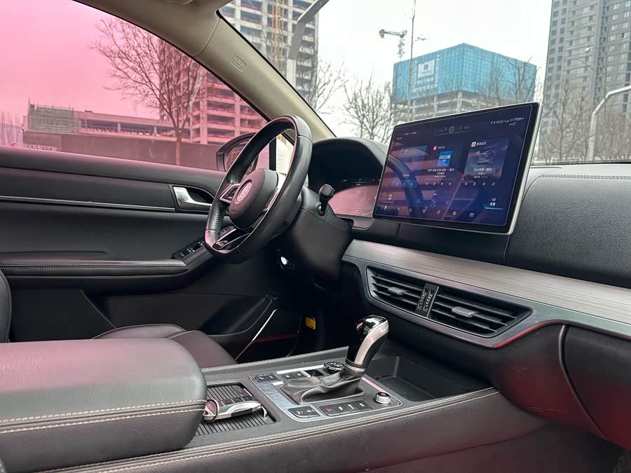 BYD Tang 2018 #11 BYD Tang 2018 car image #11