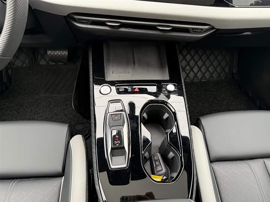 Audi FAW Audi A5L 2025 car image #11