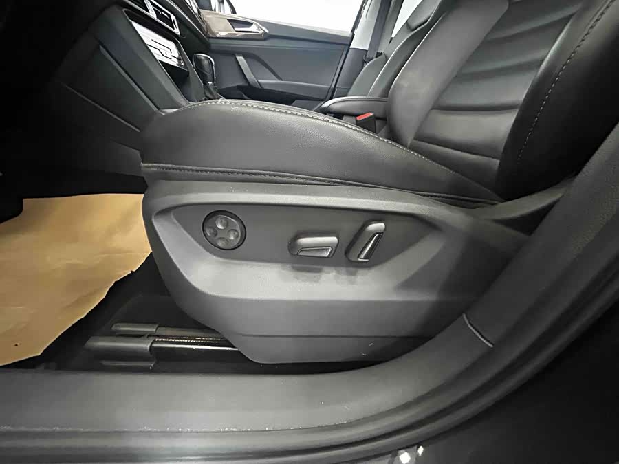 Volkswagen Tharu 2022 car image #11