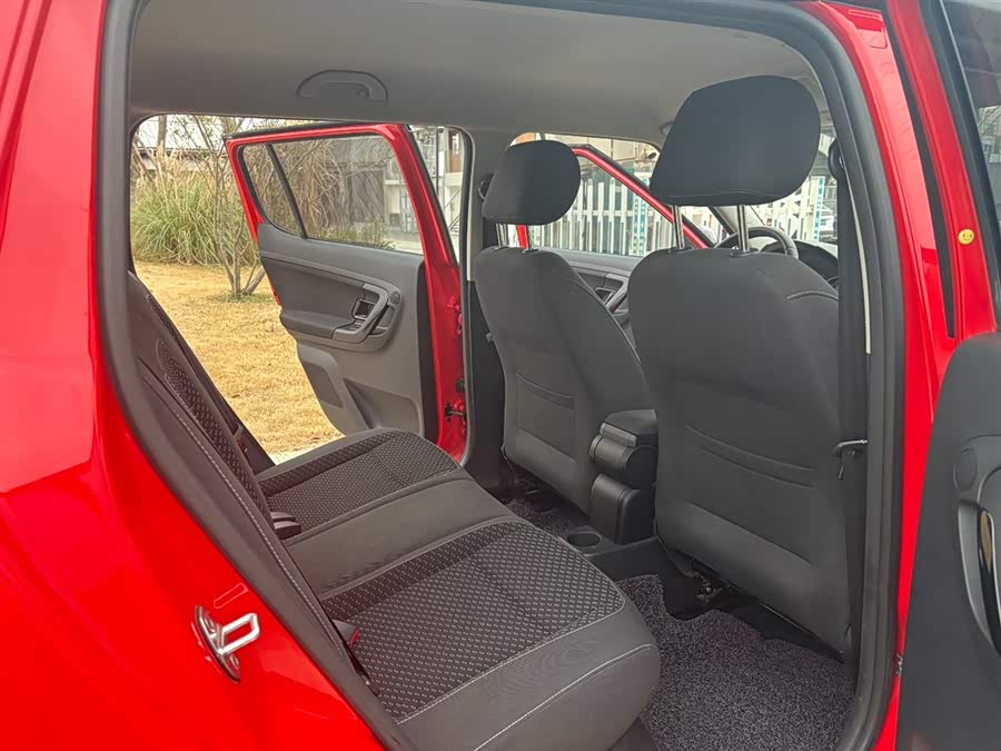 Skoda Fabia 2014 immagine di auto #11