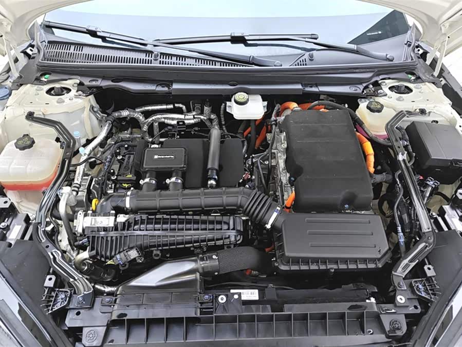 BYD Seal 07 DM-i 2025 immagine di auto #11