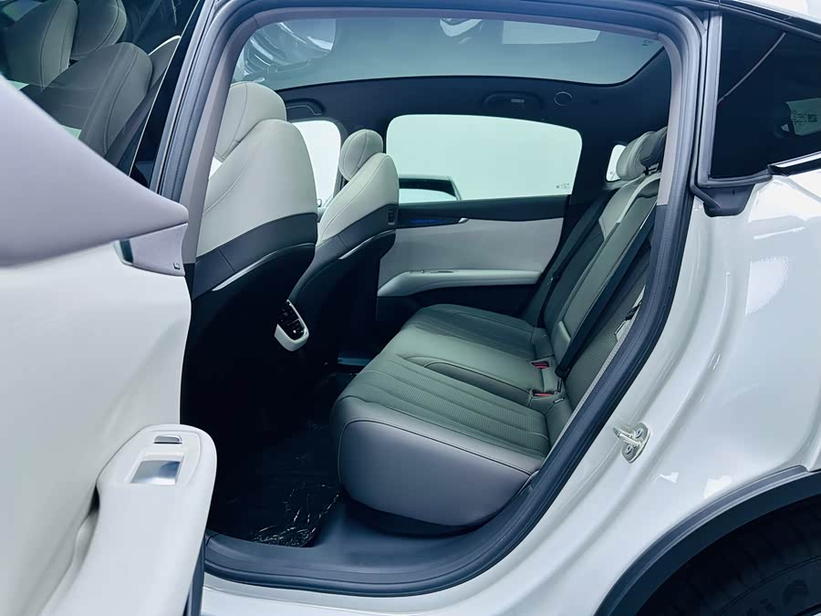 Deepal L07 2025 image de voiture #11