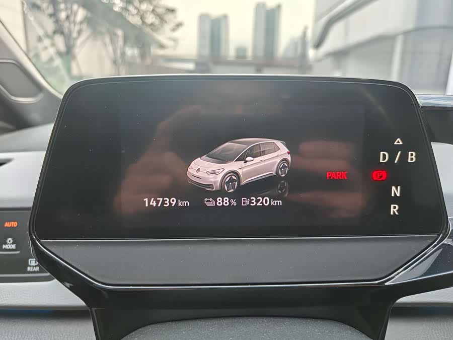 Volkswagen ID.3 2022 car image #11