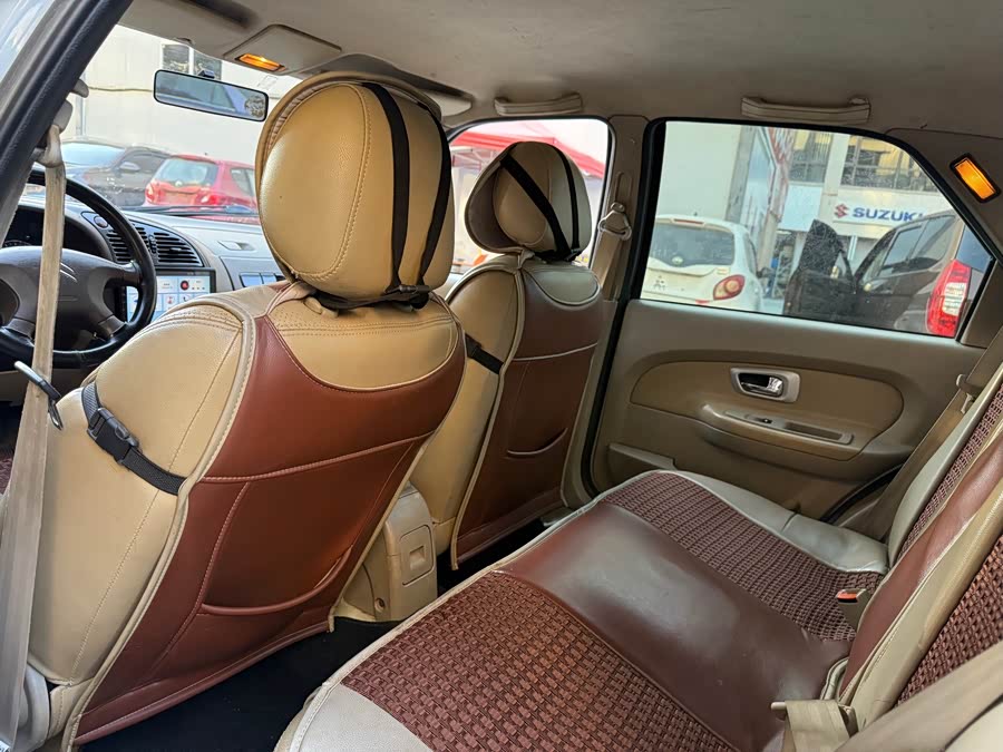 Citroen C-Elysée 2010 imagem de carro #11