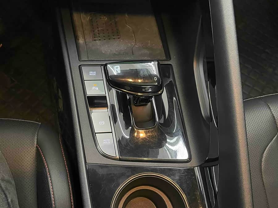 Hyundai Elantra 2023 car image #11