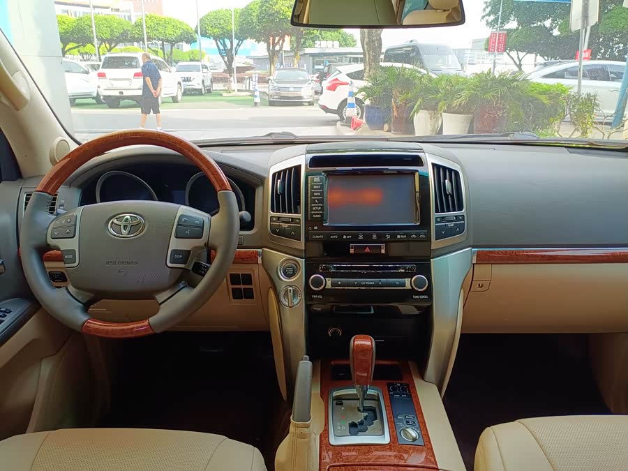 Toyota Land Cruiser 2013 immagine di auto #11