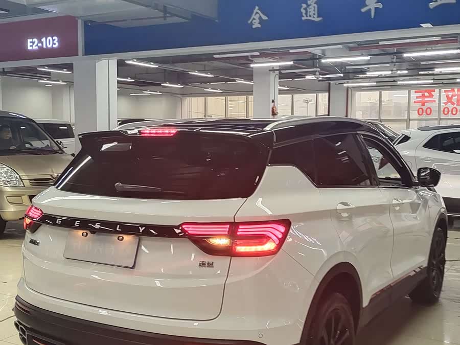GEELY Coolray 2023 car image #11