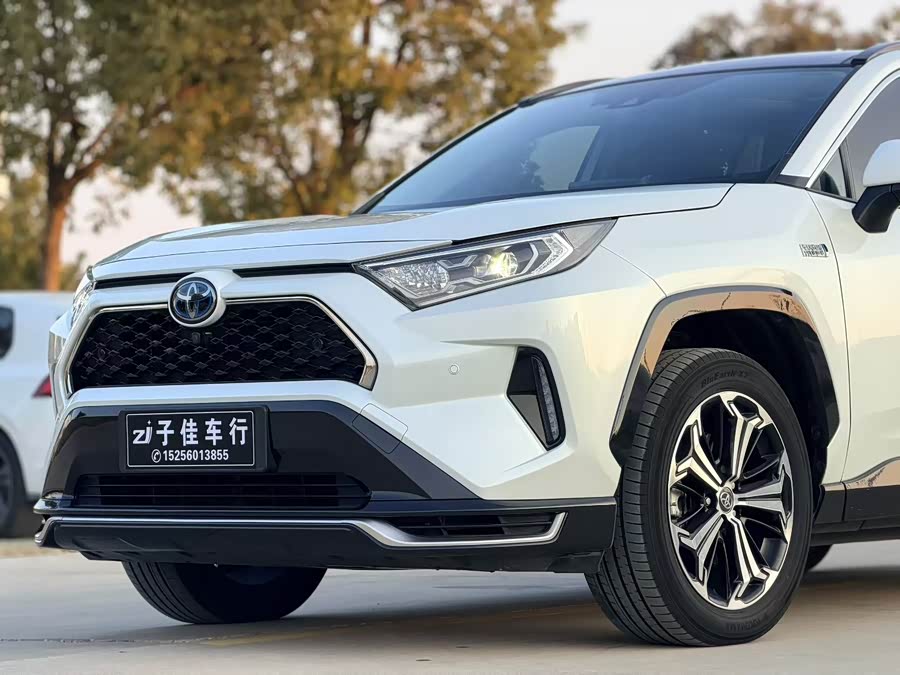 Toyota RAV4 Hybird E+ 2021 immagine di auto #11