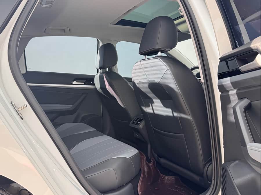 Volkswagen Lavida 2022 immagine di auto #11