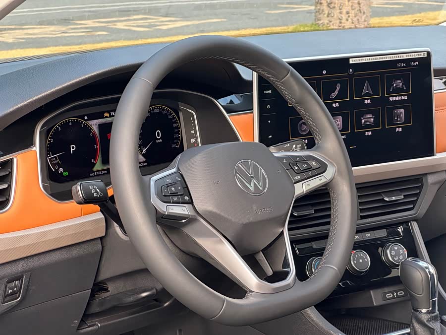 Volkswagen Bora 2022 car image #11