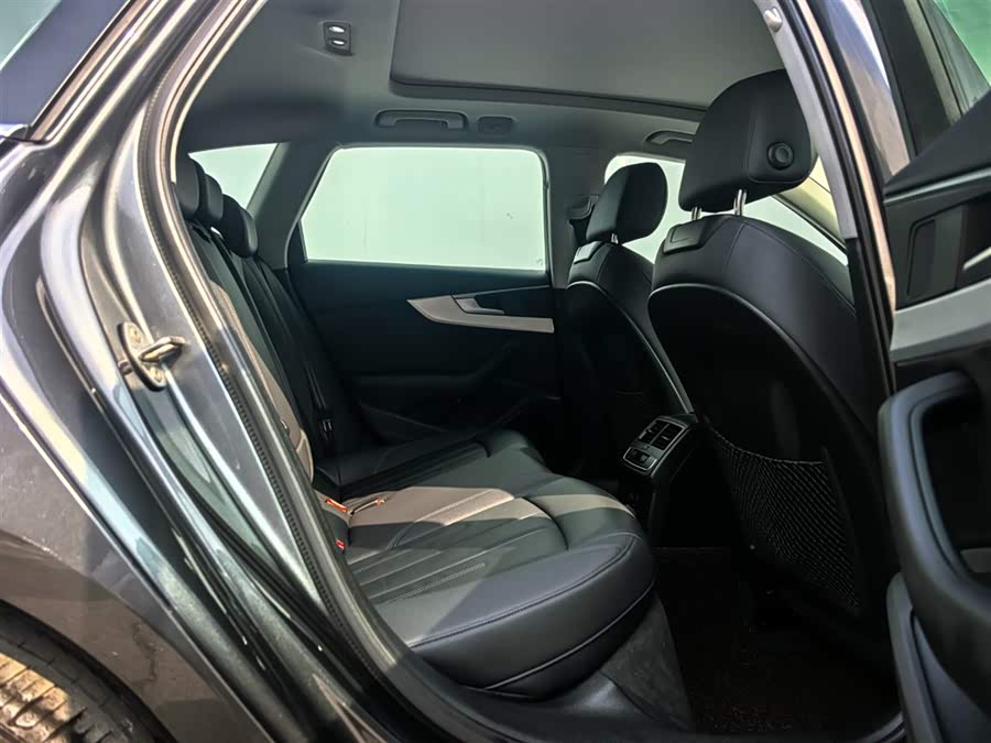 Audi A4 (Imported) 2022 car image #11