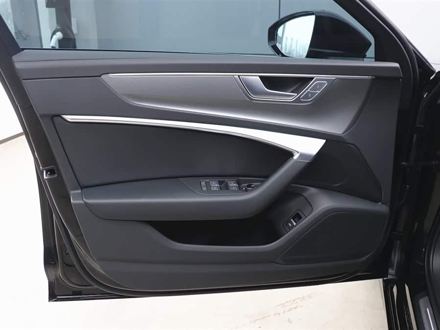 Audi A6L 2023 immagine di auto #11