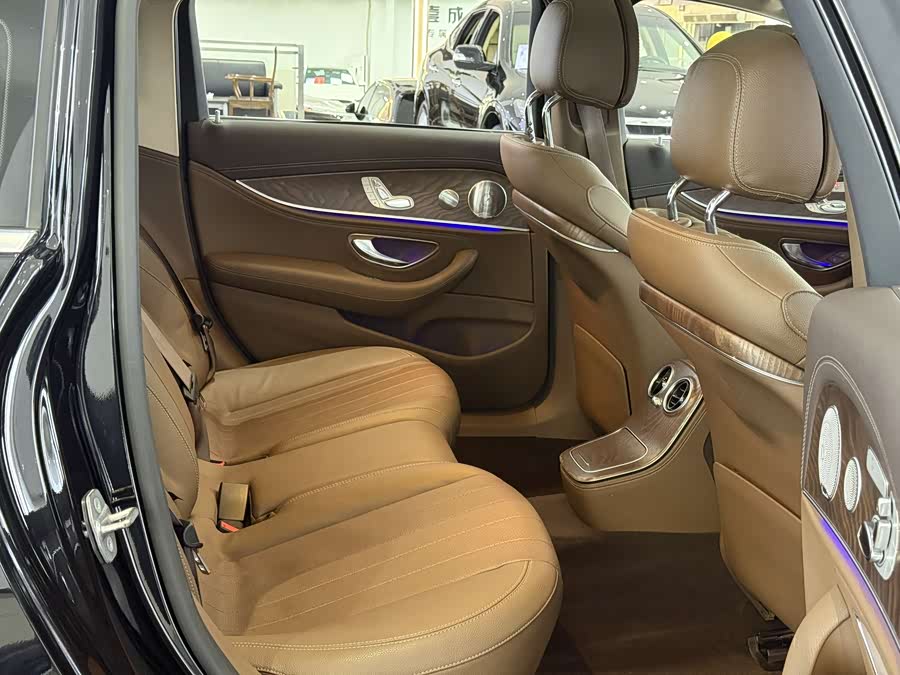 Mercedes-Benz E Class 2020 car image #11