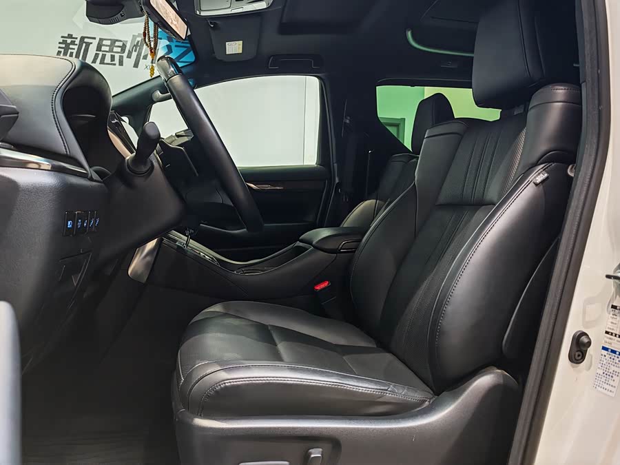 Toyota Vellfire 2022 immagine di auto #11