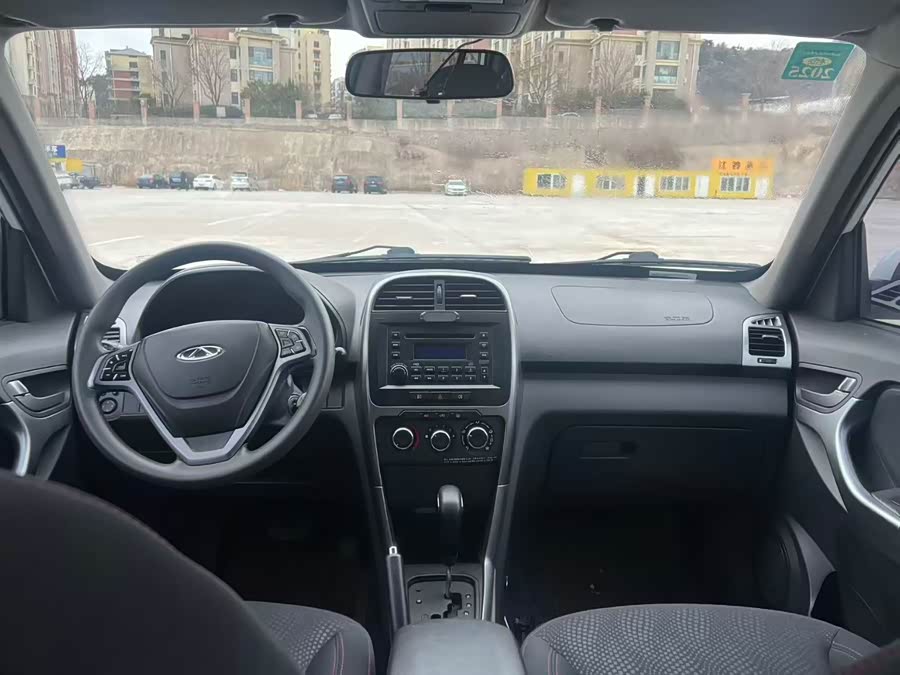 Chery Tiggo 3 2015 car image #11