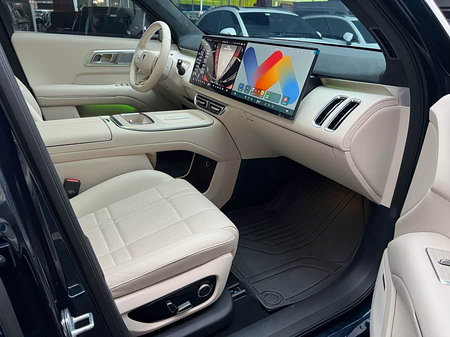 Deepal S09 2025 immagine di auto #11