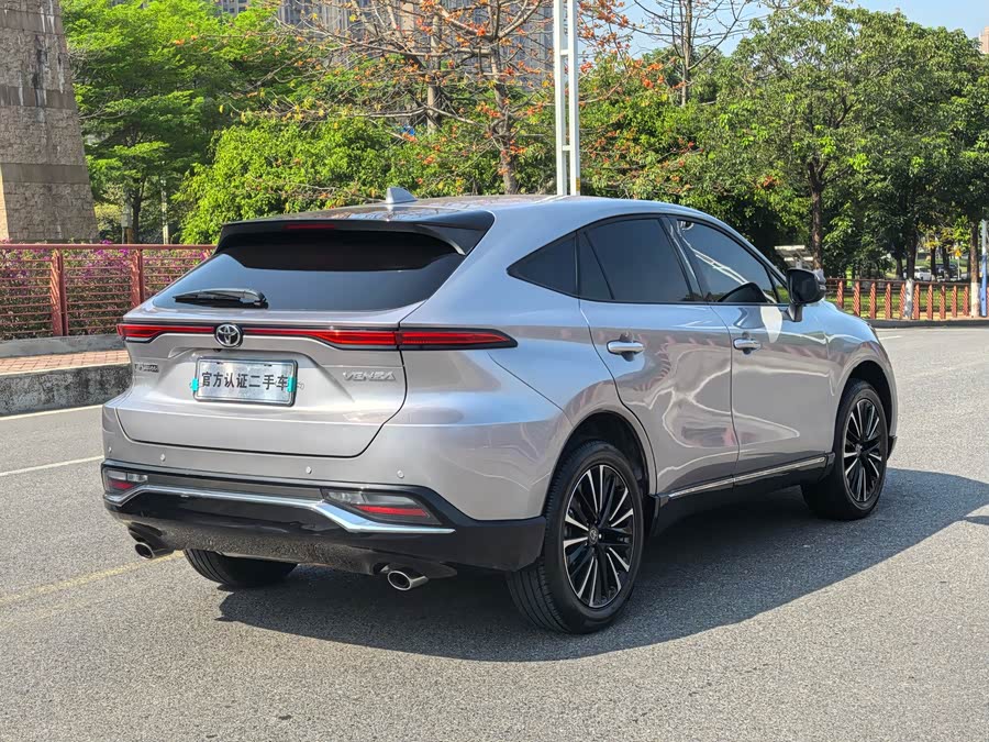 Toyota Venza 2024 car image #11