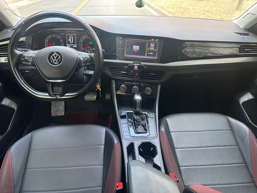 Volkswagen Bora 2020 car image #11