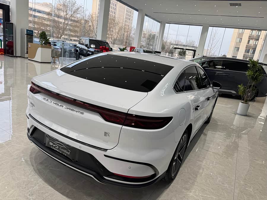BYD Han 2023 car image #11
