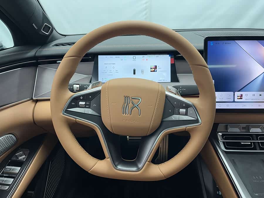 BYD HanL 2025 #11 BYD HanL 2025 صورة سيارة #11