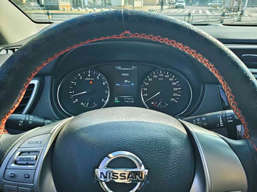 Nissan Qashqai 2017 car image #11