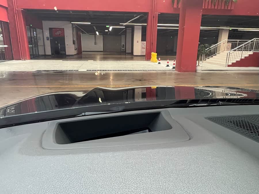 BMW X6 2021 car image #11