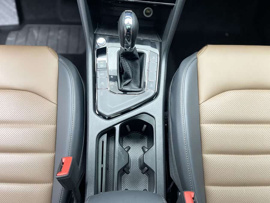 Volkswagen Tharu 2022 car image #11