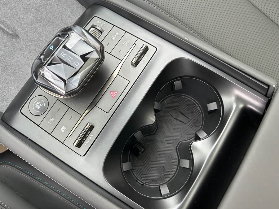 BYD Qin L 2025 car image #11