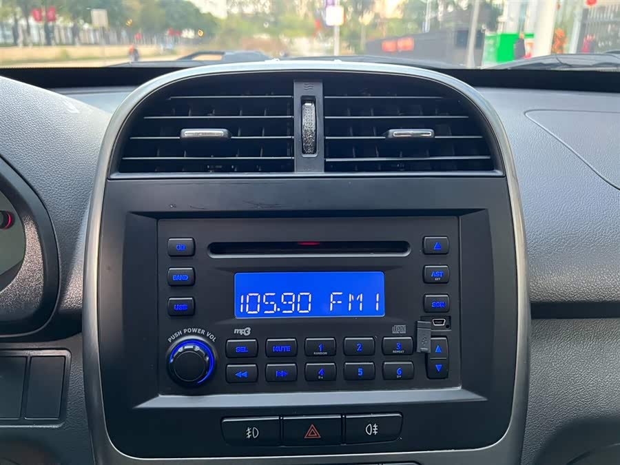 Chery Tiggo 3 2015 car image #11