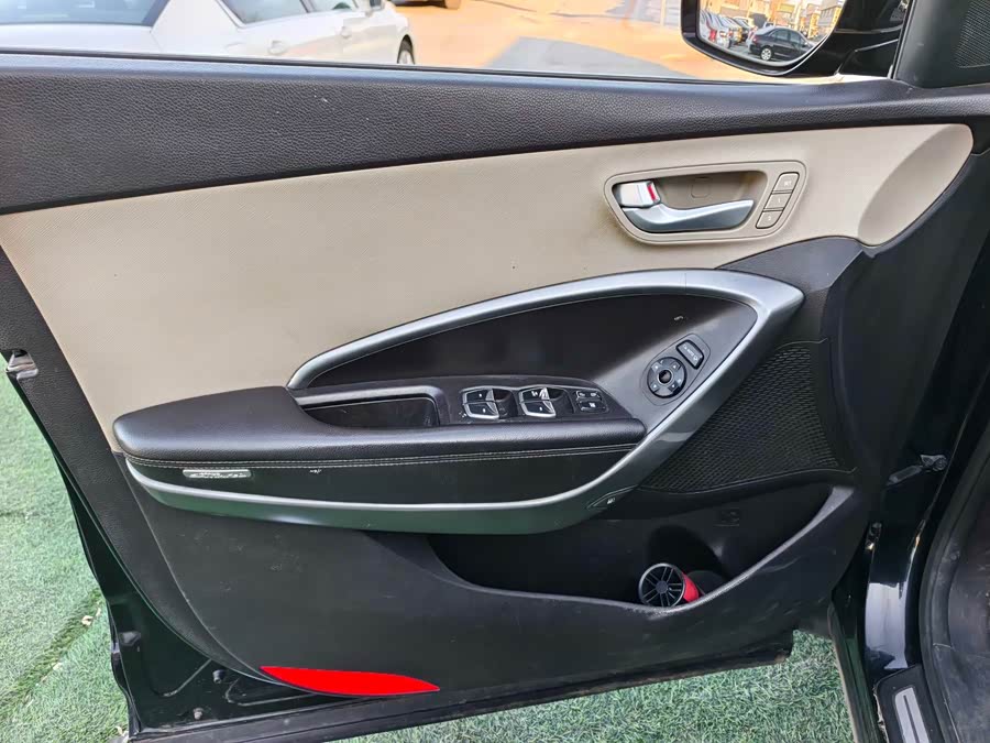 Hyundai Grand Santa Fe 2015 #11 Hyundai Grand Santa Fe 2015 car image #11