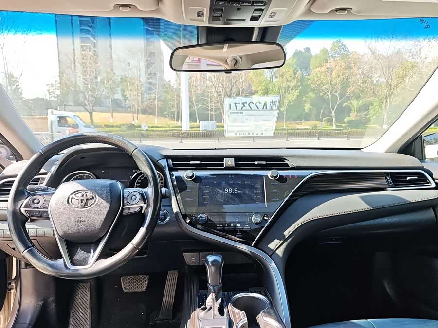 Toyota Camry 2019 #11 Toyota Camry 2019 car image #11