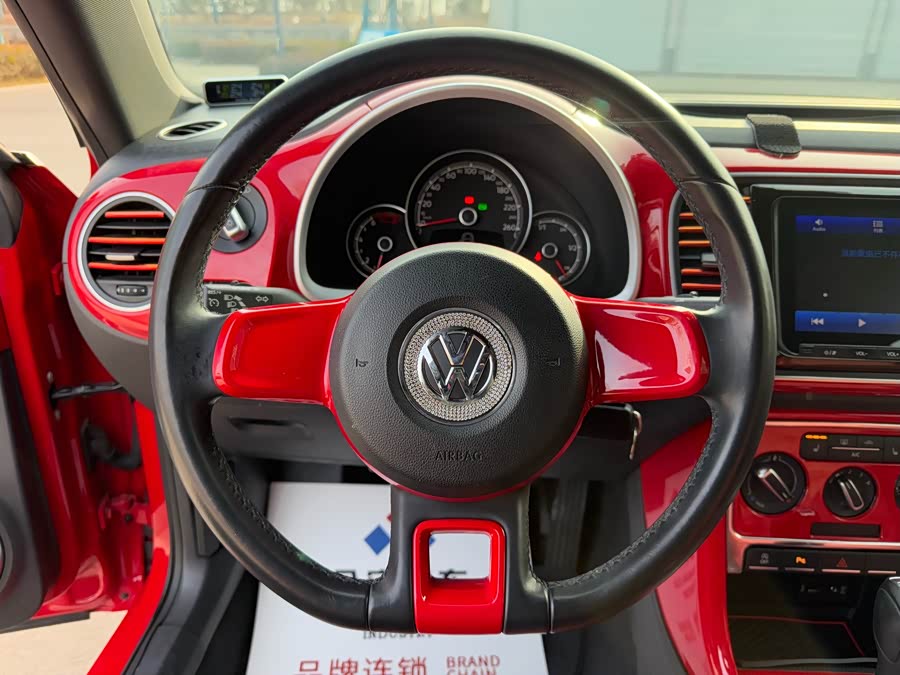 Volkswagen Beetle 2017 изображение автомобиля #11