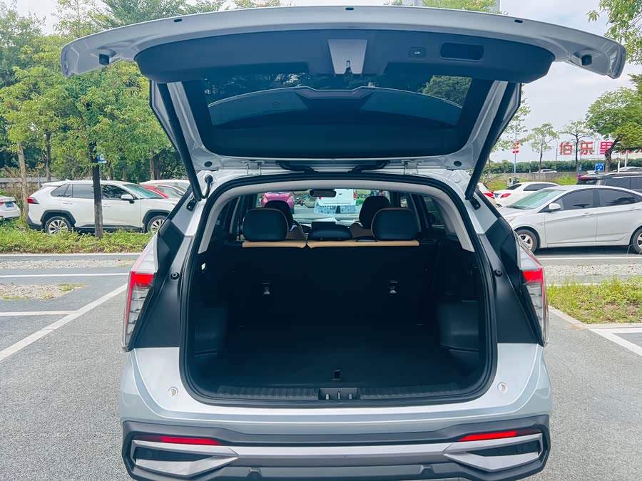 GEELY Boyue L 2023 car image #11