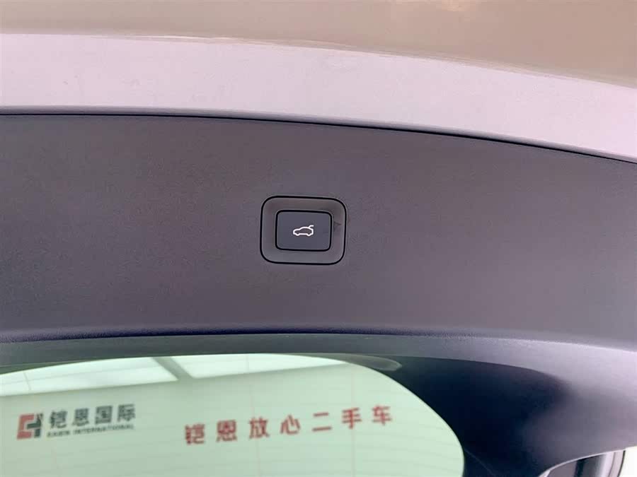 MI YU7 2025 car image #11