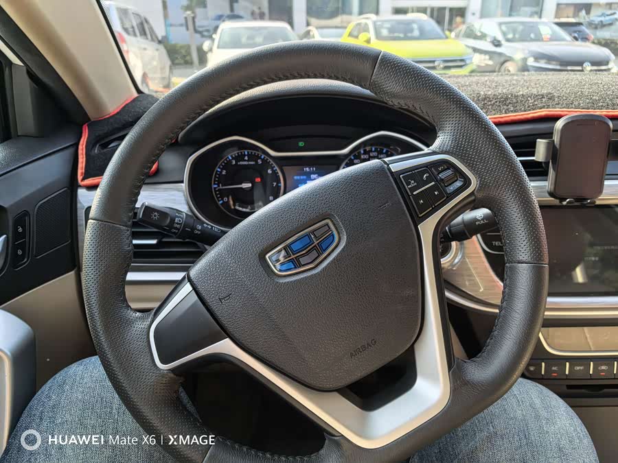 GEELY Emgrand 2017 car image #11